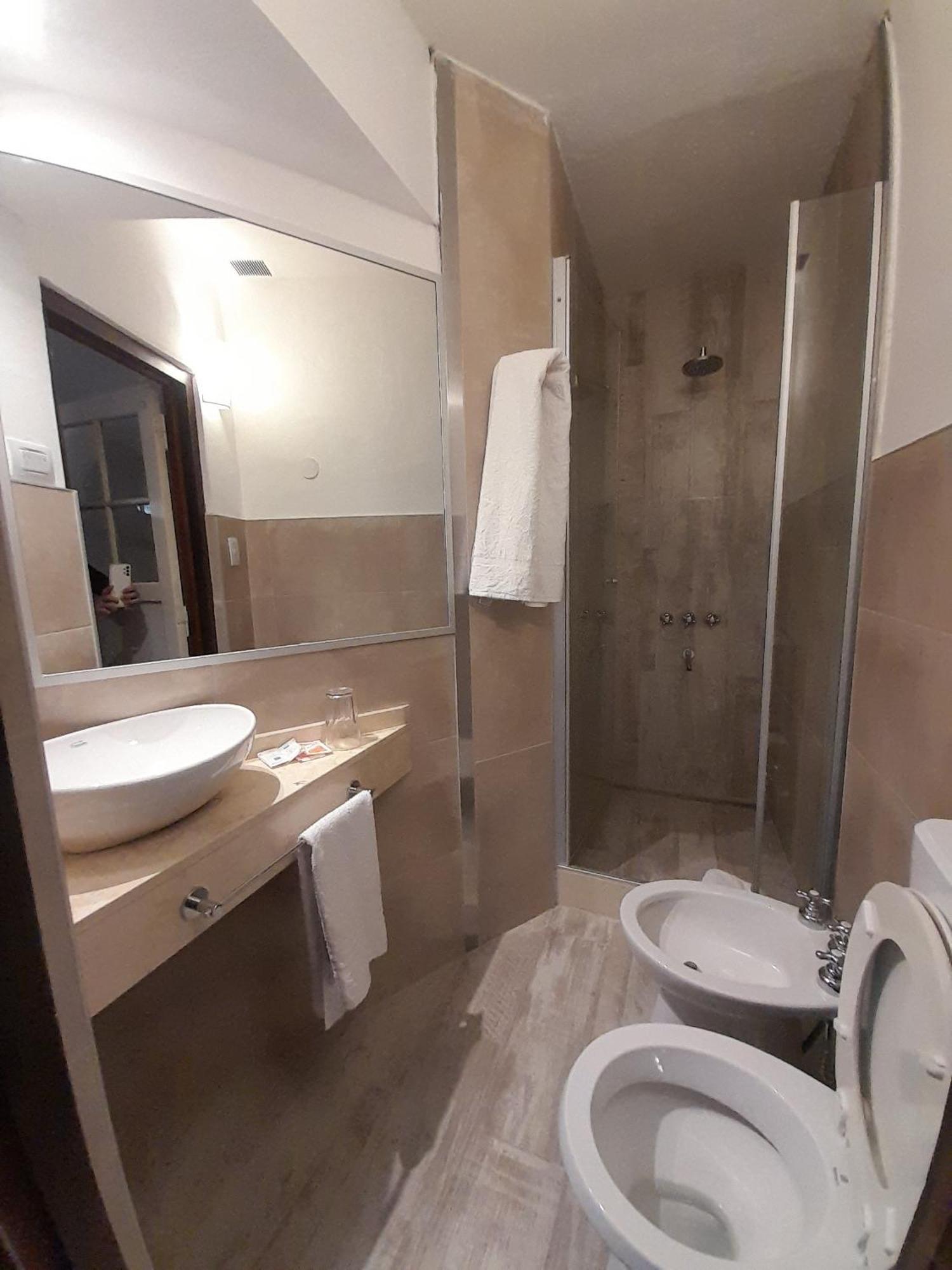 Cascadas Hotel 3*
